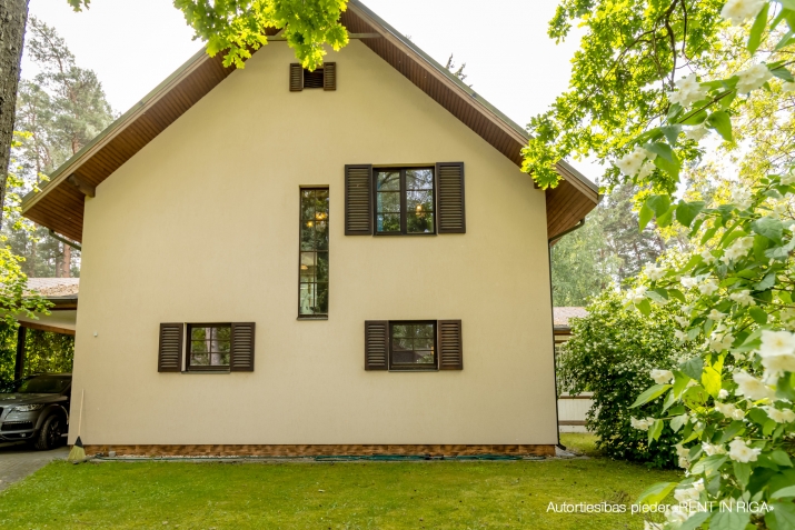 Sludinājumi. Divstāvu māja ar plašu teritoriju īrei Jūrmalā, Valteros  tikai 100 m līdz Lielupei.   Tiek izīrēta Cena: 1200 EUR/mēn Foto #7