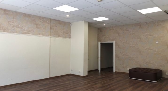 Объявление. Коммерческое помещение с панорамными окнами находится в центральной части города Риги. Объект Цена: 120000 EUR Foto #6