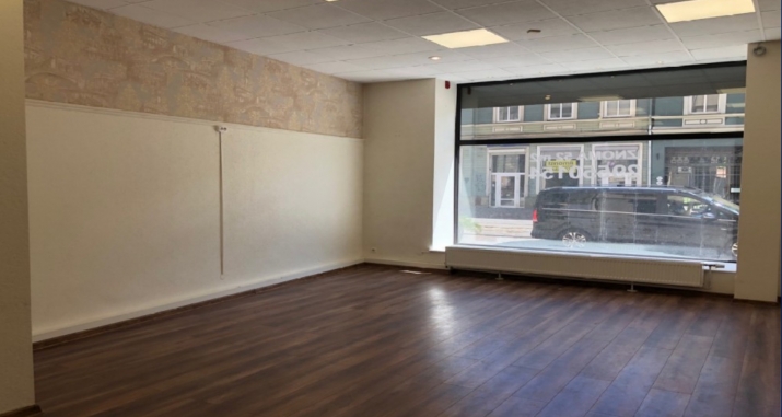 Объявление. Коммерческое помещение с панорамными окнами находится в центральной части города Риги. Объект Цена: 120000 EUR Foto #4