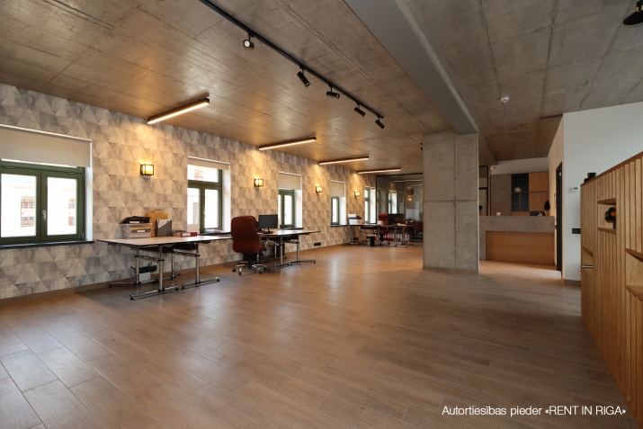 Sludinājumi. Iznomā mūsdienīgas un labiekārtotas biroja telpas jaunajā ēkā pirmajā stāvā. Kopējā telpu platība Cena: 3313 EUR/mēn Foto #6