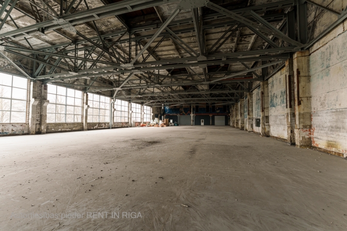 Sludinājumi. Plašas, gaišas ražošanas telpas ar biroju, garderobēm, dušām, WC.  Lokācija: Uriekstes iela 4a, Cena: 6675 EUR/mēn Foto #5