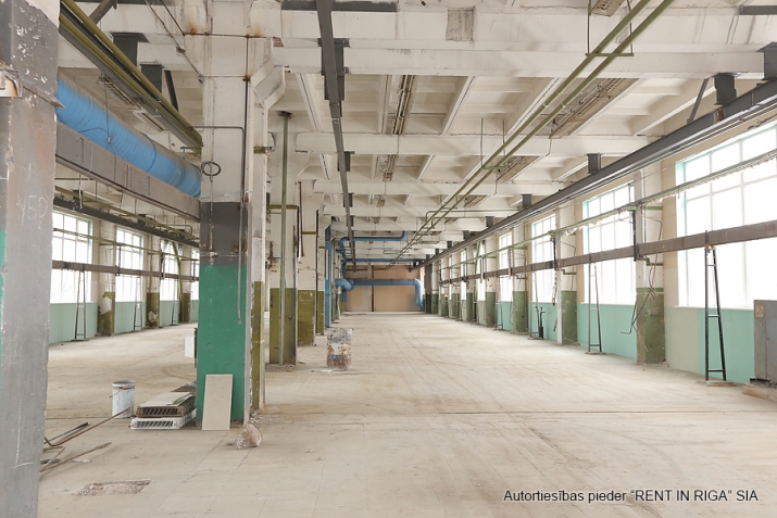 Sludinājumi. Jelgavas mašīnbūves rūpnīcā, Barona ielā 40 piedāvājam nomāt telpas dažāda tipa ražotnēm, Cena: 10000 EUR/mēn Foto #1