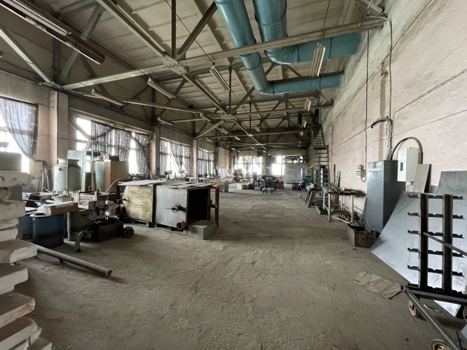 Sludinājumi. Ražotne vai noliktava tuvajā Purvciemā. Platība 360 m2. WC ir koplietošanā. Griestu augstums telpās Cena: 900 EUR/mēn Foto #3