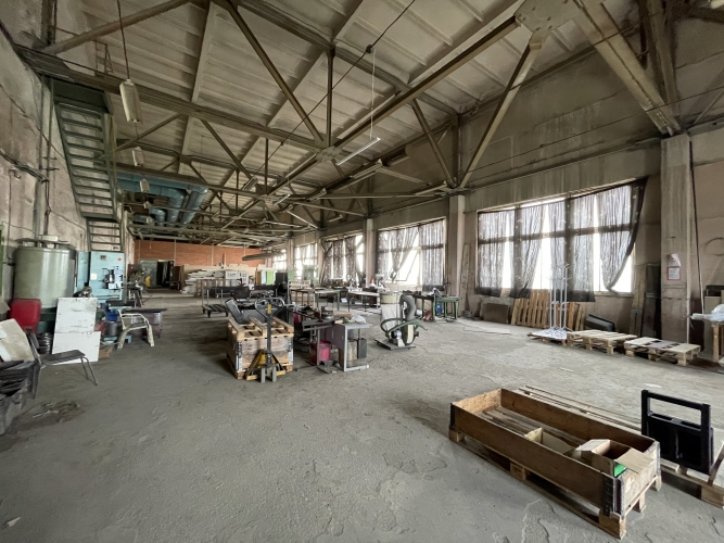 Sludinājumi. Ražotne vai noliktava tuvajā Purvciemā. Platība 360 m2. WC ir koplietošanā. Griestu augstums telpās Cena: 900 EUR/mēn Foto #4