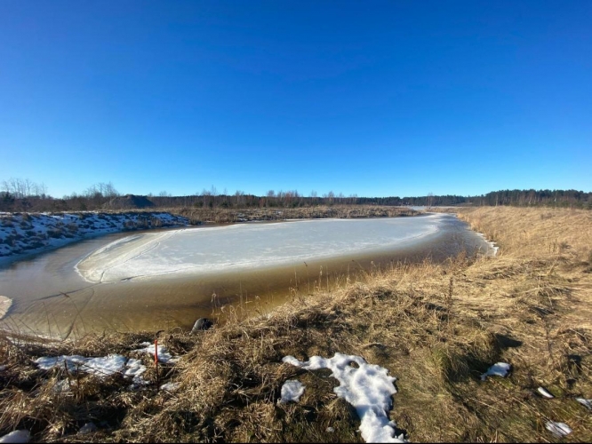 Sludinājumi. Pārdod privātmājas apbūves zemi pie Mašēnu ezera, 1.līnijā labiekārtotā ciematā. Tiks pievilktas Cena: 114500 EUR Foto #1