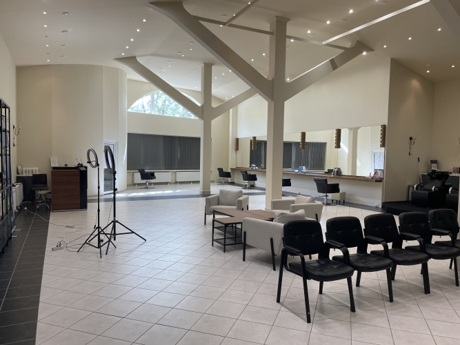 Sludinājumi. Izdevīga lokācija, vieta, kur satiekās 3 ielas, P.Brieža, Pētersalas un Rūpniecības ielas. Pāri Cena: 1560 EUR/mēn Foto #1