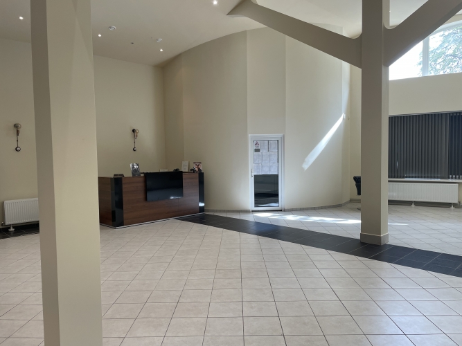 Sludinājumi. Izdevīga lokācija, vieta, kur satiekās 3 ielas, P.Brieža, Pētersalas un Rūpniecības ielas. Pāri Cena: 1560 EUR/mēn Foto #4