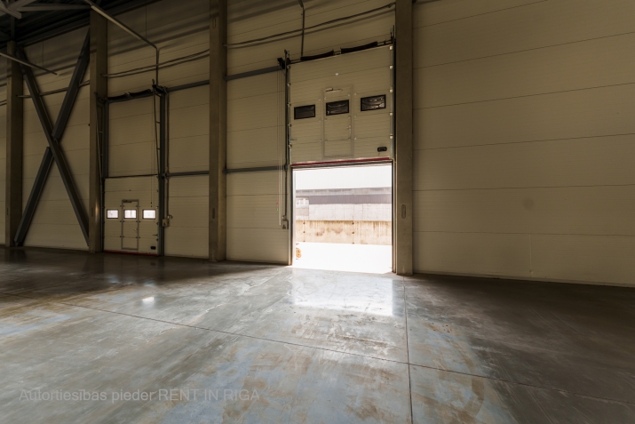 Sludinājumi. Noliktavas Daugavgrīvas un Tvaikoņu ielu krustojumā.  Fasādes ēka, ērta piekļuve no Daugavgrīvas un Cena: 16902 EUR/mēn Foto #8