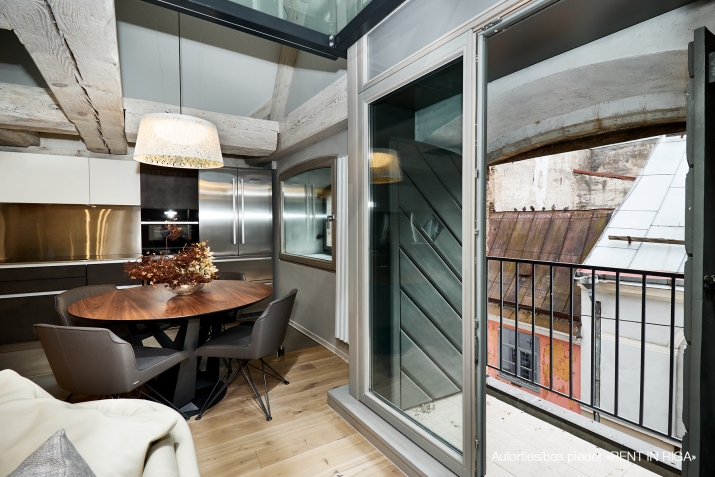 Sludinājumi. Vilhelma Nami Miesnieku ielā 13, 15 un 17 iespējams ir iekārojamākās adresēs Rīgā. Senatnes elpa Cena: 1.115e+06 EUR Foto #6