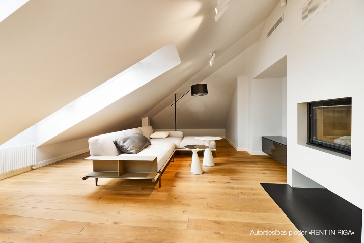 Объявление. Elizabetes Rezidence- одна из ярчайших жемчужин архитектурного наследия Риги, была построена в Цена: 2278 EUR/мес. Foto #7