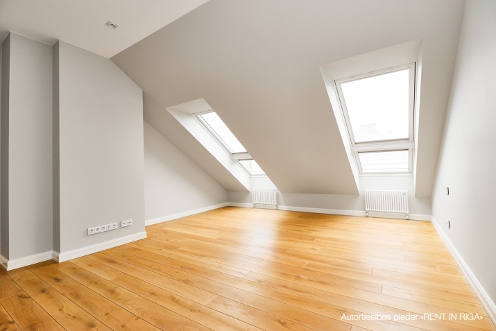 Объявление. Elizabetes Rezidence- одна из ярчайших жемчужин архитектурного наследия Риги, была построена в Цена: 2278 EUR/мес. Foto #9