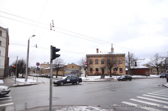 Объявление. Pārdodam perspektīvu objektu investīcijai Pērnavas un Rūdolfa ielas krustojumā.  Krustojumam pienāk Цена: 3.4e+06 EUR Foto #1