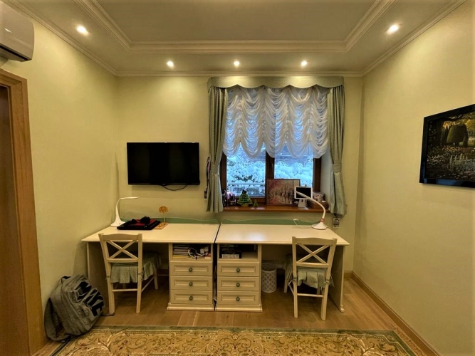 Sludinājumi. Tiek pārdots ekskluzīvs dzīvoklis, modernā dzīvokļu kompleksā, kas atrodas Bulduros, Meža Cena: 400000 EUR Foto #8