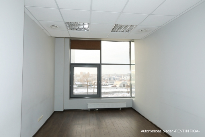 Sludinājumi. Biroja telpas Duntes ielā 15a.  + 6. stāvs. + Platība sastāv no priekštelpas, atvērtas telpas, 6 Cena: 3537 EUR/mēn Foto #6
