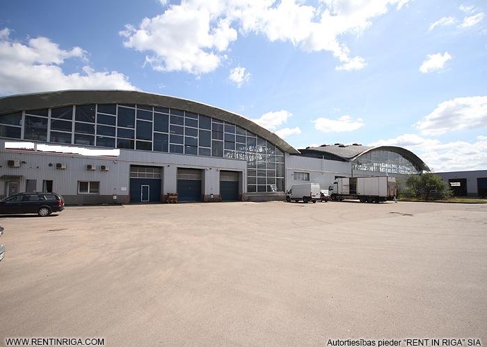 Sludinājumi. Noliktavas / ražotnes telpas ar augstiem griestiem un diviem paceļamajiem vārtiem.   + Noliktavās Cena: 18090 EUR/mēn Foto #5