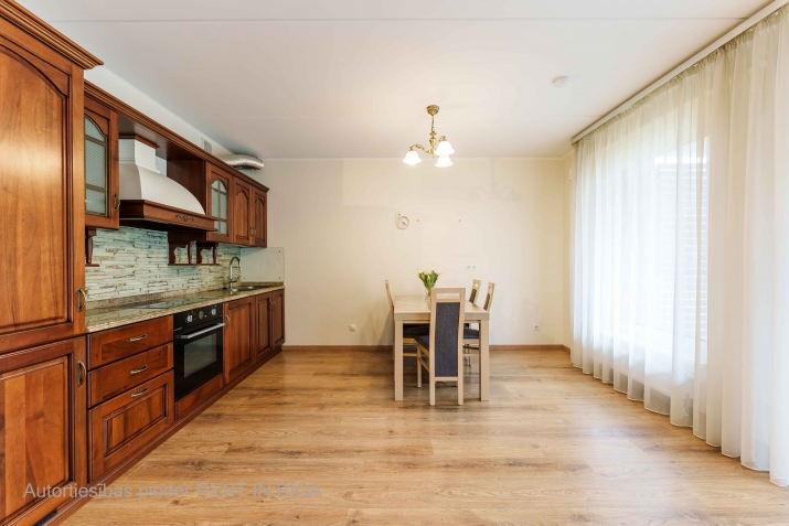 Sludinājumi. Tiek pārdots 3-istabu dzīvoklis jaunajā projektā, kas atrodas Ēbelmuižas parkā. Virszemes Cena: 175000 EUR Foto #4