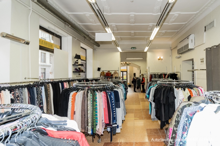 Sludinājumi. Pārdod tirzniecības telpas ar nomnieku.  Īpašuma sastāvs:  1. stāva izvietotas tirdzniecības Cena: 800000 EUR Foto #6