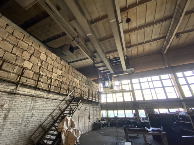 Sludinājumi. Ražošanas telpas, administratīvās telpas un teritorija Pļavniekos.  Ēku GBA 9158 m2: Ražošanas ēka Cena: 3.3e+06 EUR Foto #7