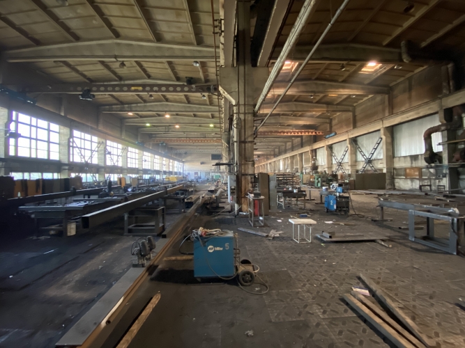 Sludinājumi. Ražošanas telpas, administratīvās telpas un teritorija Pļavniekos.  Ēku GBA 9158 m2: Ražošanas ēka Cena: 3.3e+06 EUR Foto #9