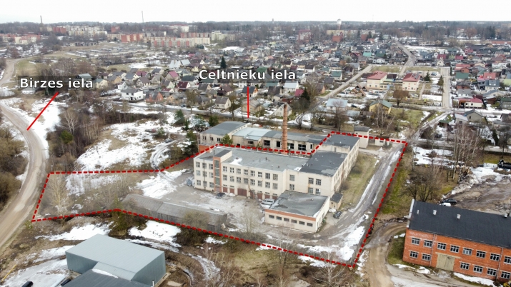 Sludinājumi. Piedāvājumā ražošanas telpas Cēsīs!  Īpašums atrodas pie paša Cēsu centra ar ērtu piekļūšanu no Cena: 330000 EUR Foto #1