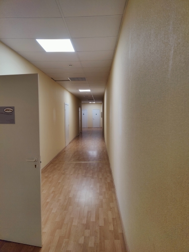 Sludinājumi. Tiek iznomātas biroja telpas Dārzciemā, TC Beta otrajā stāvā.  + atsevišķa ieeja no fasādes; + ir Cena: 342 EUR/mēn Foto #4