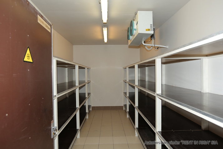 Sludinājumi. Pārdod lietošanai gatavas telpas 1052 m2 platībā. Telpas izvietotas atsevišķā ēkā, iežogotā Cena: 560000 EUR Foto #9