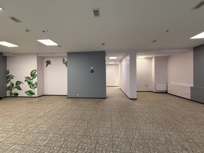 Sludinājumi. Veikala telpas Avotu ielā 10, starp Čaka un Lāčplēša ielām.  Šajā posmā Avotu iela ir salīdzinoši Cena: 180000 EUR Foto #8