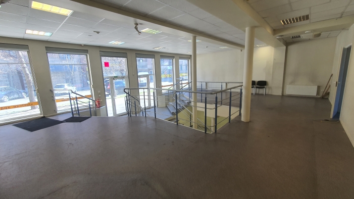 Объявление. Bright and Spacious Retail or Showroom Premises at 42 Stabu Street  The premises were previously Цена: 1000 EUR/мес. Foto #4