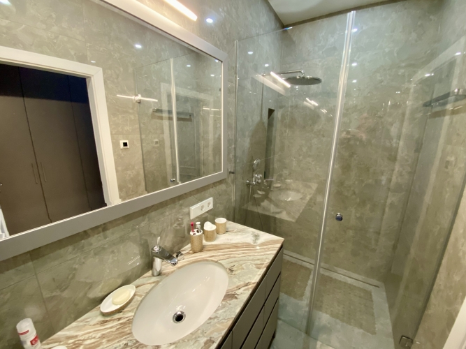 Sludinājumi. Tiek pārdots svaigs, saulains, tūlītējai apdzīvošanai gatavs 4- istabu dzīvoklis Majoru Cena: 595000 EUR Foto #6