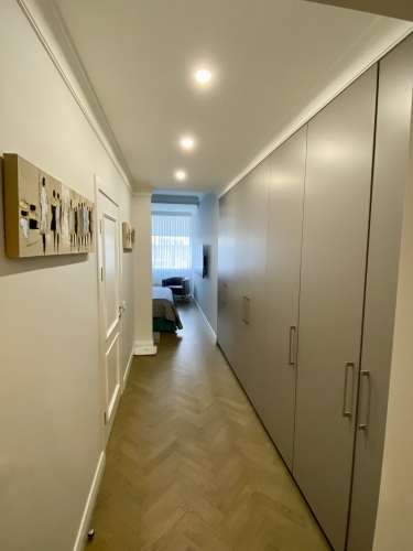 Sludinājumi. Tiek pārdots svaigs, saulains, tūlītējai apdzīvošanai gatavs 4- istabu dzīvoklis Majoru Cena: 595000 EUR Foto #8