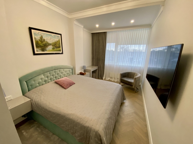 Sludinājumi. Tiek pārdots svaigs, saulains, tūlītējai apdzīvošanai gatavs 4- istabu dzīvoklis Majoru Cena: 595000 EUR Foto #7