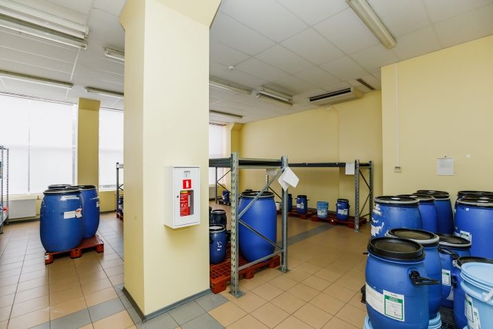 Sludinājumi. PVD prasībām atbilstošas ražošanas telpas induastriālajā parkā Ziepniekkalnā. 3.stāvs 1 410 m2 Cena: 10430 EUR/mēn Foto #9