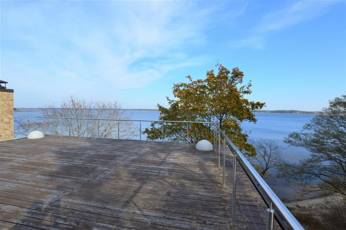 Объявление. Продается эксклюзивный частный дом на берегу озера Кишэзерс с благоустроенной территорией.  Частный Цена: 900000 EUR Foto #6