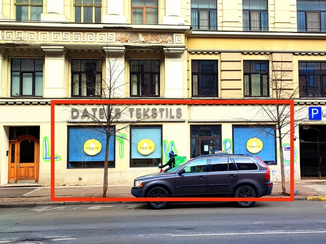 Sludinājumi. Tiek pārdotas lieliskas komerctelpas Rīgas centrā, vēsturiskas ēkas pirmajā stāvā. 6 stāvu mūra Cena: 135000 EUR Foto #2