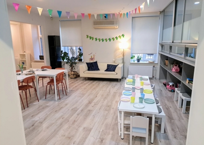 Sludinājumi. Tiek pārdotas lieliskas komerctelpas Rīgas centrā, vēsturiskas ēkas pirmajā stāvā. 6 stāvu mūra Cena: 135000 EUR Foto #8