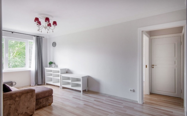 Sludinājumi. Pārdodu skaistu 3 istabu dzīvokli Iļģucemā.  Dzīvoklis sastāv no priekštelpas, viesistabas, divām Cena: 88900 EUR Foto #9