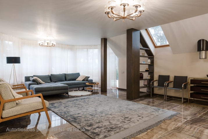 Sludinājumi. Tiek pārdota 3 stāvu māja (dvīnu mājas sekcija), 1 līnijā, Bulduri, Jūrmala. Mājas kopējā platība Cena: 820000 EUR Foto #6