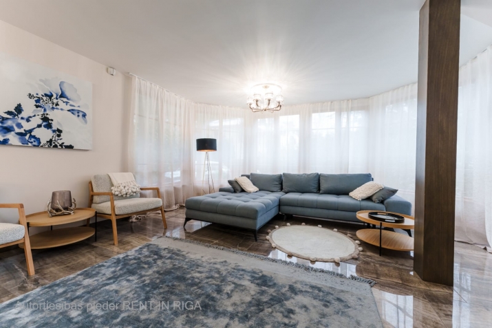 Sludinājumi. Tiek pārdota 3 stāvu māja (dvīnu mājas sekcija), 1 līnijā, Bulduri, Jūrmala. Mājas kopējā platība Cena: 820000 EUR Foto #3