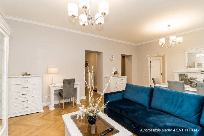 Sludinājumi. Piedāvājam īrēt ekskluzīvus 2-istabu apartamentus Rīgas centrā, jaunā rekonstruētā projektā Cena: 1250 EUR/mēn Foto #4