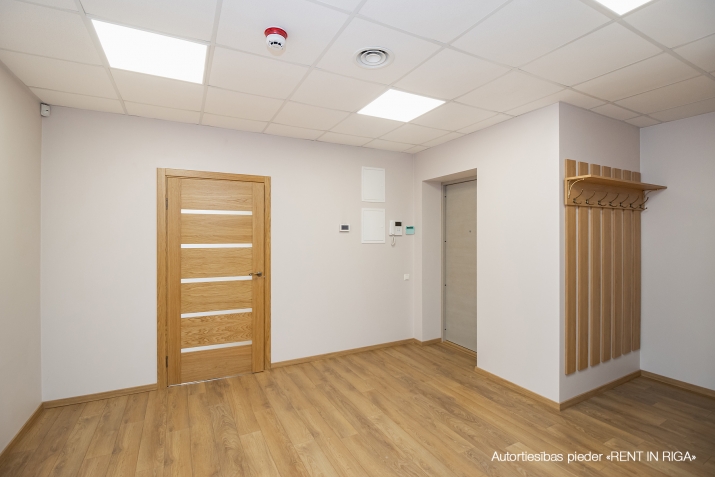 Sludinājumi. Jaunas ofisa telpas  Rīgas centrā, jaunā rekonstruētā projektā Pernavas iela. Telpas ir aprīkoti Cena: 1250 EUR/mēn Foto #3