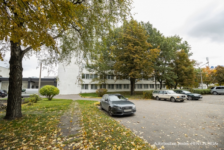 Sludinājumi. Birojs Pļavniekos.  Lifts. WC koplietošanas koridorī. Pilsētas apkure. Autostāvvieta. Cena: 288 EUR/mēn Foto #7