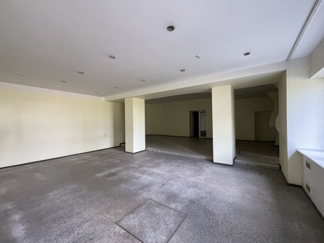 Объявление. Telpas ražotnei ar PVD. Industriālas teritorijas bijušās ēdnīcas telpas.   Ieeja no pagalmas daļas, Цена: 800 EUR/мес. Foto #2