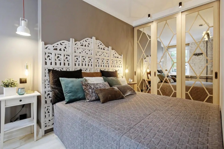 Sludinājumi. Zaļās ielas rezidence atrodas Rīgas klusajā centrā (bezmaksas autostāvvieta pagalmā), tikai 15 min. Cena: 550 EUR/mēn Foto #2