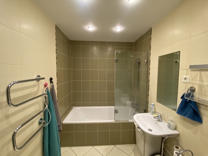 Объявление. Four-room apartment in Jaunā Teika.  Layout: a living room (relatively small) combined with the Цена: 850 EUR/мес. Foto #8