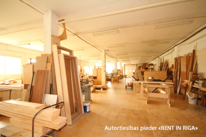 Объявление. Ražošanas objekts ar izcilu atrašanās vietu strauji augošajos Piņķos.  + Telpās betona grīda; + Цена: 2331 EUR/мес. Foto #7