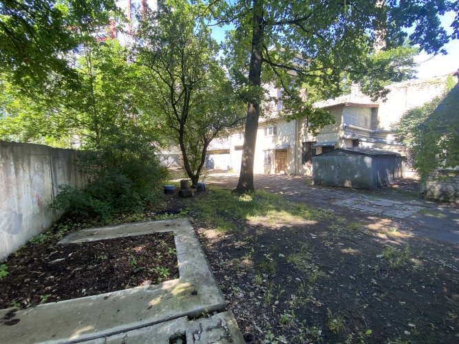 Sludinājumi. Biroju ēku kompleks ar teritoriju Pārdaugavā.  + Īpašuma sastāvs: Divstāvu ēka 255 m2 platībā. 1. Cena: 1829 EUR/mēn Foto #8