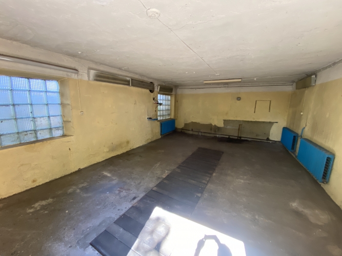 Объявление. Biroju ēku kompleks ar teritoriju Pārdaugavā.  + Īpašuma sastāvs: Divstāvu ēka 255 m2 platībā. 1. Цена: 1829 EUR/мес. Foto #3