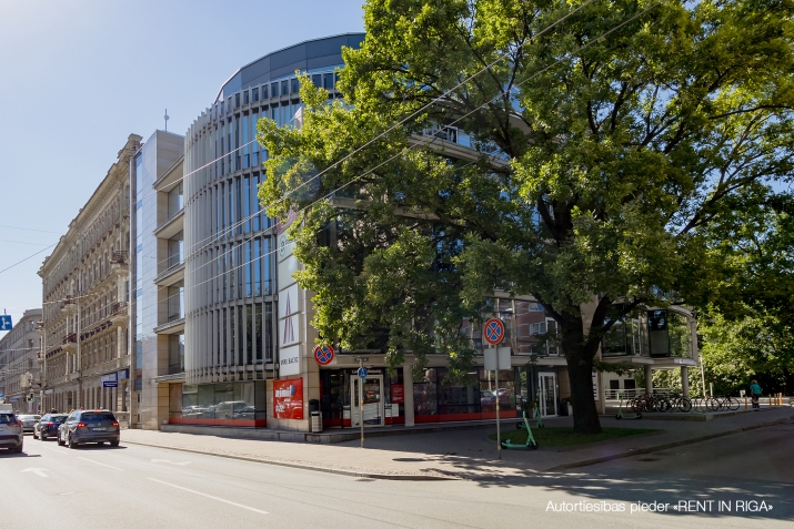 Sludinājumi. Birojs ar pilnu apdari, kura plānojums pielāgojams nomnieka vajadzībām, slēdzot nomas līgumu ne Cena: 1089 EUR/mēn Foto #9