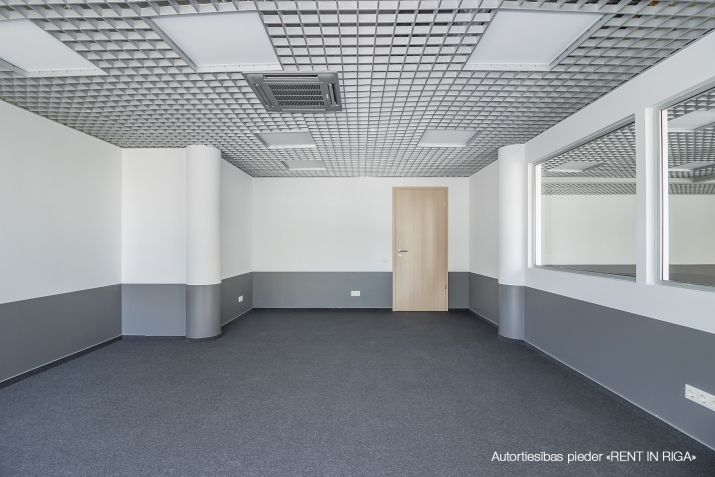Объявление. Nomai tiek piedāvāts 197.6 m2 atvērta plānojuma birojs (t.sk. 42.5 m2 koplietošanas telpas) ar Цена: 1680 EUR/мес. Foto #6