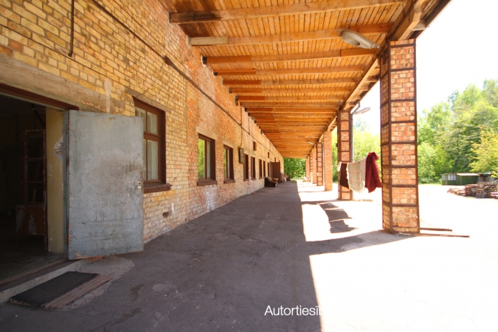 Объявление. Noliktavu komplekss R zonas teritorijā.  + Iežogota, asfaltēta teritorija, kopējā platība 3400 kvm, Цена: 1e+06 EUR Foto #5